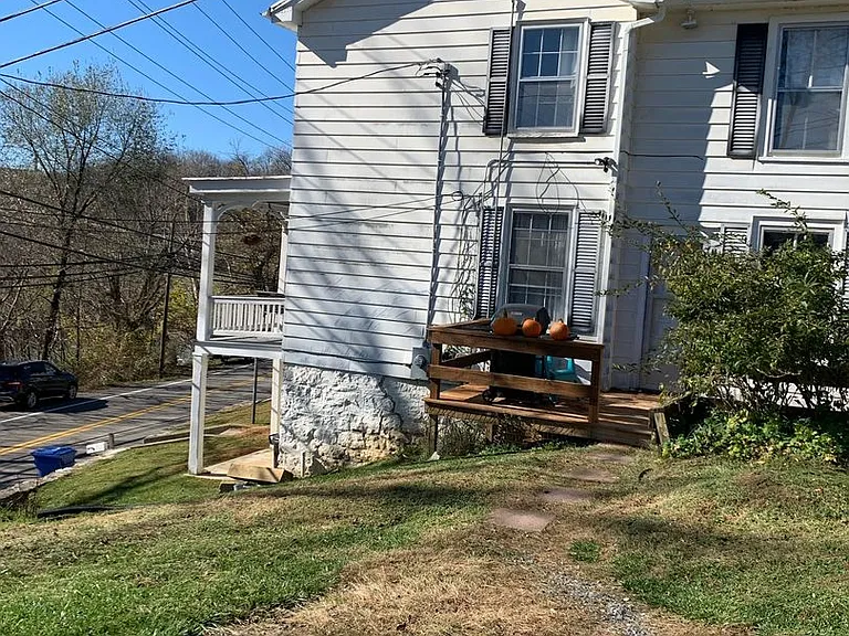 32 Furrs Mill Rd — Photo 1