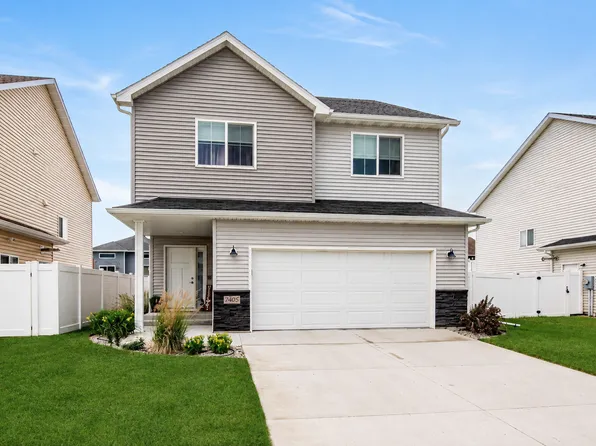 7405 17th St S, Fargo, ND 58104