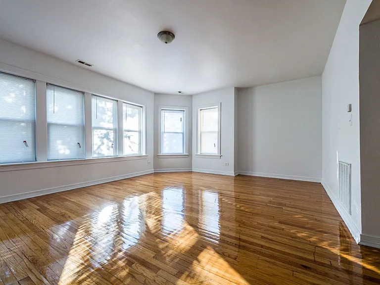 6230 S Artesian Ave — Photo 14