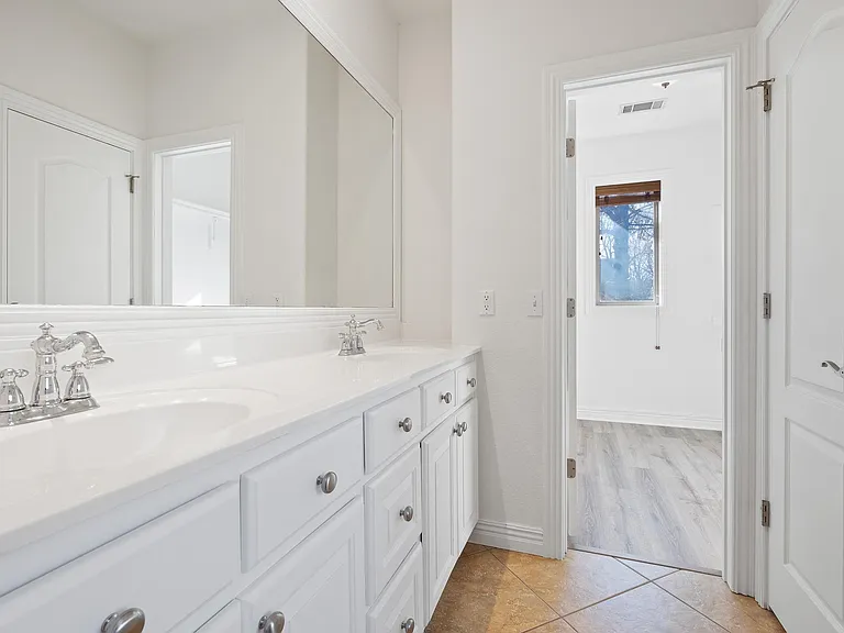 514 S Pierremont Dr — Photo 23