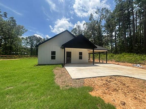 2nd image of 205 Pine Lake Dr