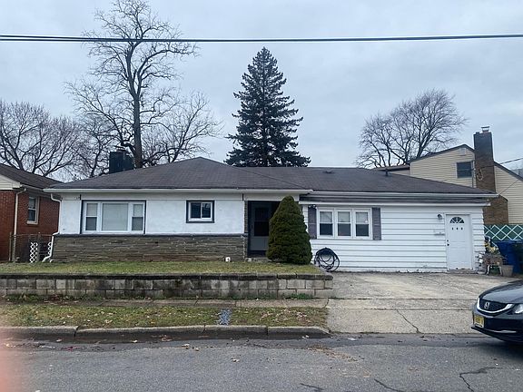 2nd image of 161 Cooper Ave