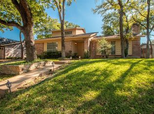 1605 Lieschen Ct, Arlington, TX 76012