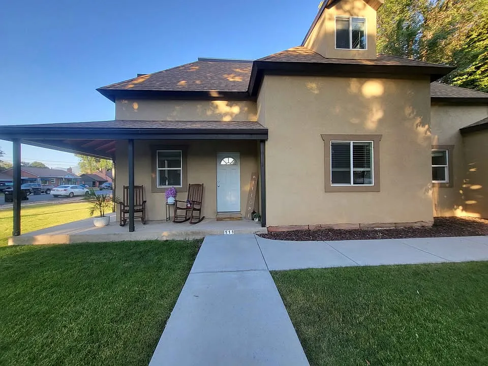4 bed, 2174 sqft, $2,600 — Photo 1