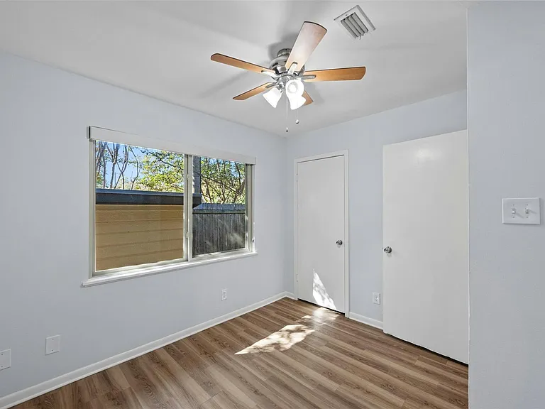 3713 Menchaca Rd #A — Photo 15