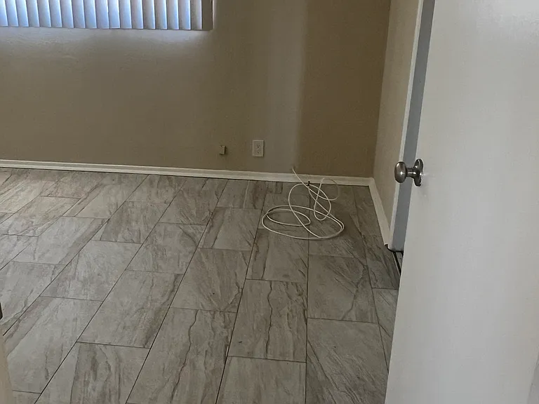 532 Oasis Dr — Photo 7