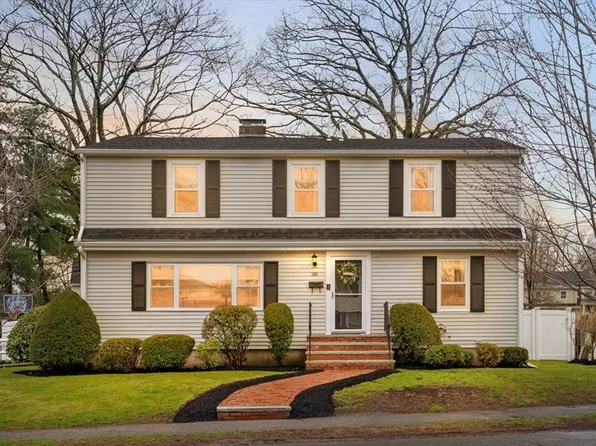 38 Albion Ave, Stoneham, MA 02180