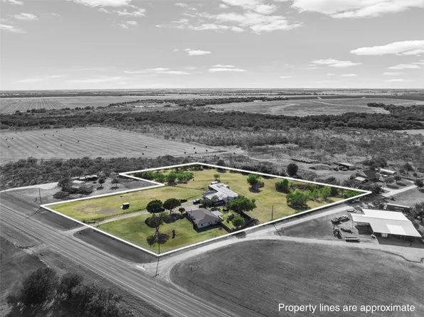 405 Fm 308, Mount Calm, TX 76673
