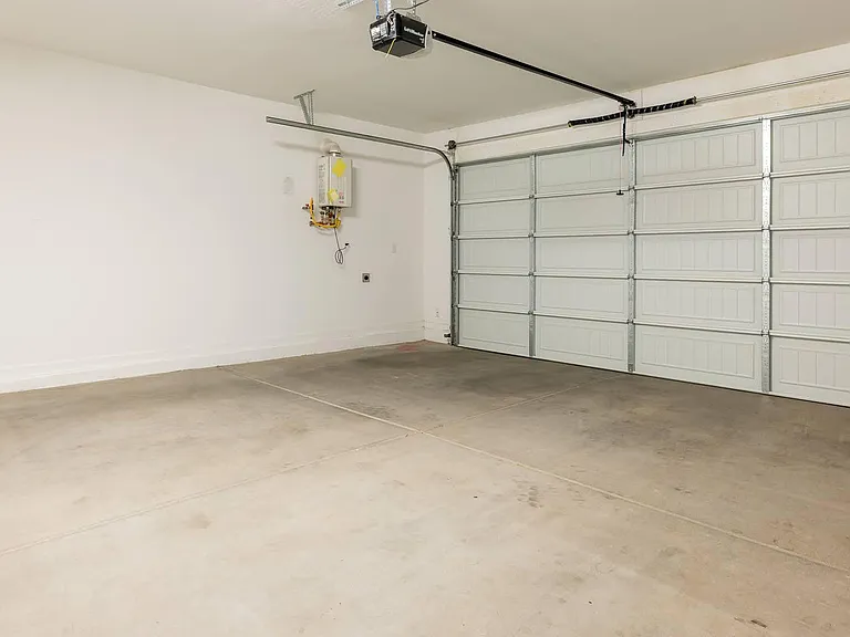 1111 W Diamondback Dr — Photo 31
