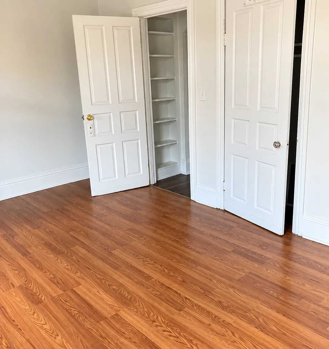 1132 W 4th St — Photo 3