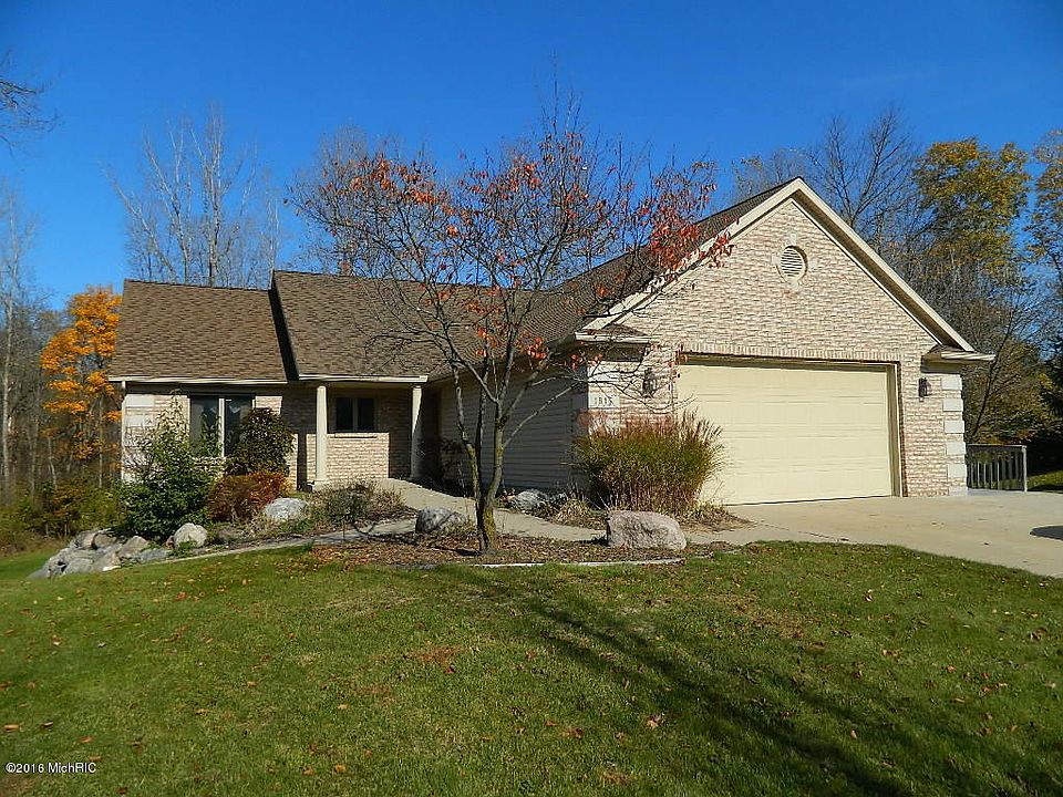 1st image of 1815 Forland Ct NE