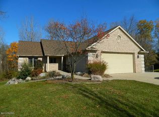 1815 Forland Ct NE, Grand Rapids, MI 49505