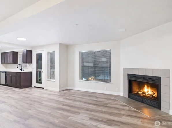 29645 18th Avenue S #A301, Federal Way, WA 98003