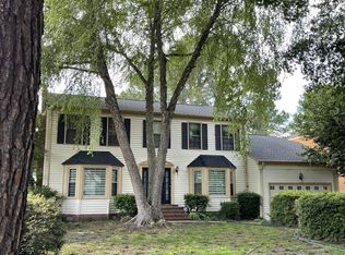 1437 Lake James Dr, Virginia Beach, VA 23464