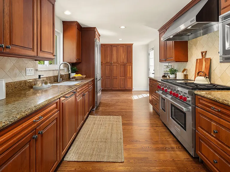 3920 W Barrett St — Photo 4