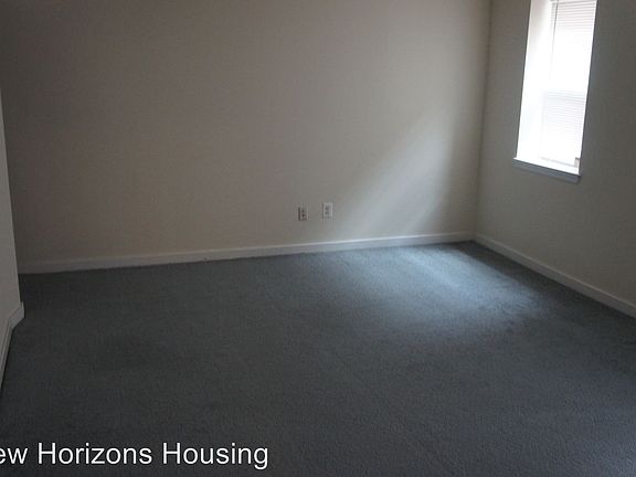 4th image of 429 S 48th St APT 305