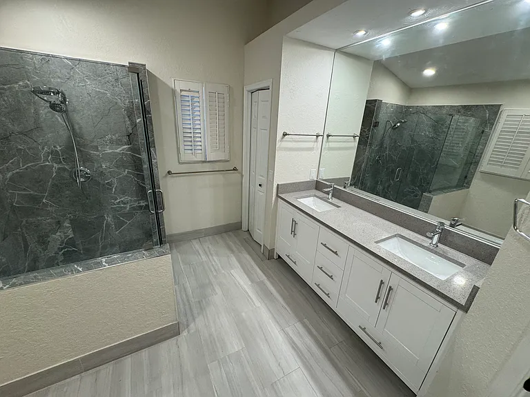 1327 Lake Breeze Dr — Photo 6