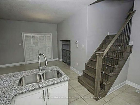 5th image of 1848 Lamstone St