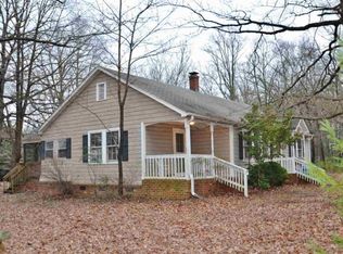 225 Oak Grove Farm Rd, Boiling Springs, SC 29316
