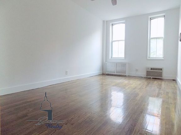 3rd image of 92 Horatio St #B2