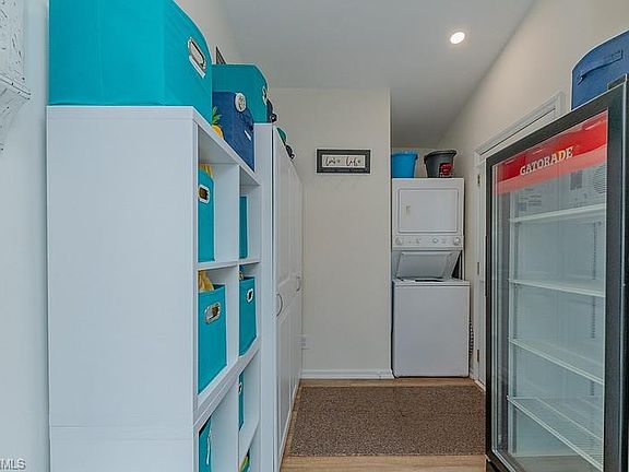 3rd image of 349 Reynolds Rd