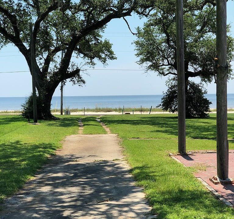 1st image of 437 S Beach Blvd