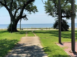 437 S Beach Blvd, Waveland, MS 39576