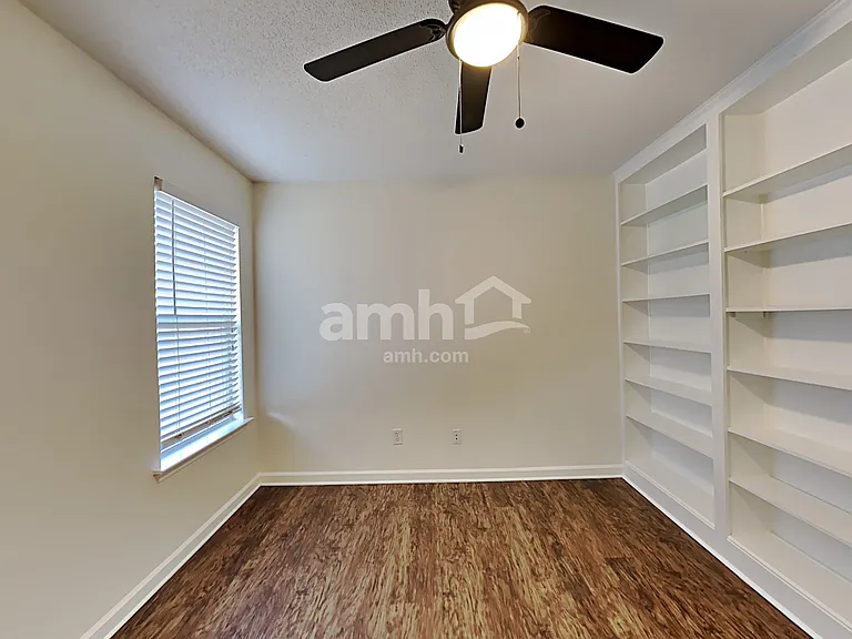 5939 Snowden Run — Photo 12