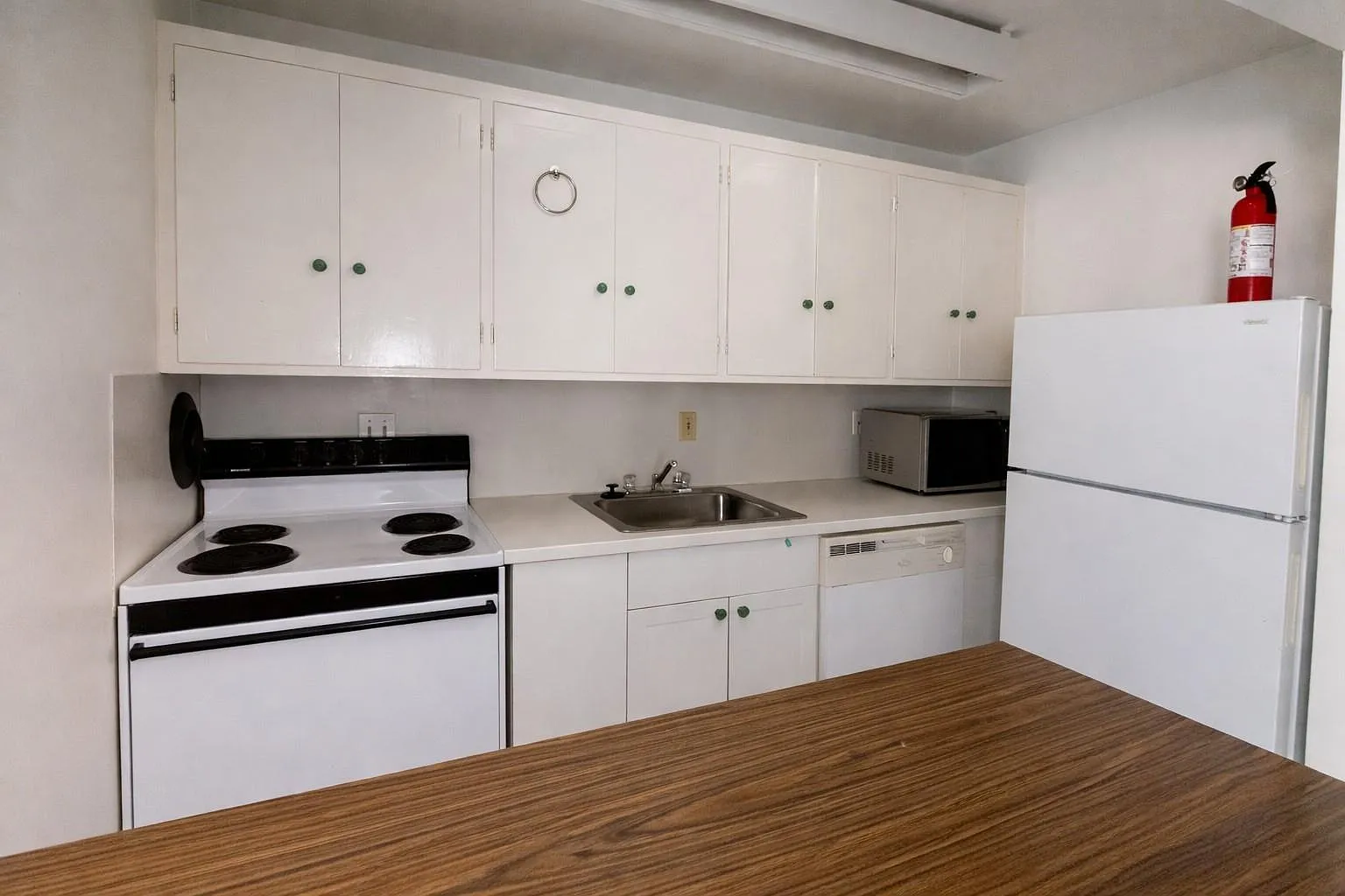 1 bed, 1.0 bath, 625 sqft, $900 — Photo 2