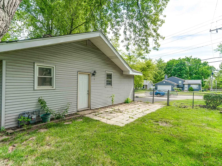 200 S Beck Rd — Photo 22