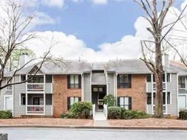 307 Warm Springs Cir, Roswell, GA 30075