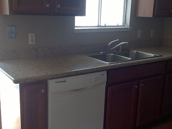 3rd image of 9101 Newhall Dr APT 60