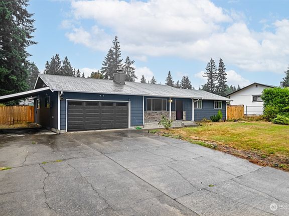 3rd image of 4015 246th Street Ct E