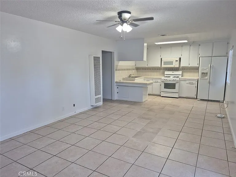 5174 Los Flores Blvd #A — Photo 2