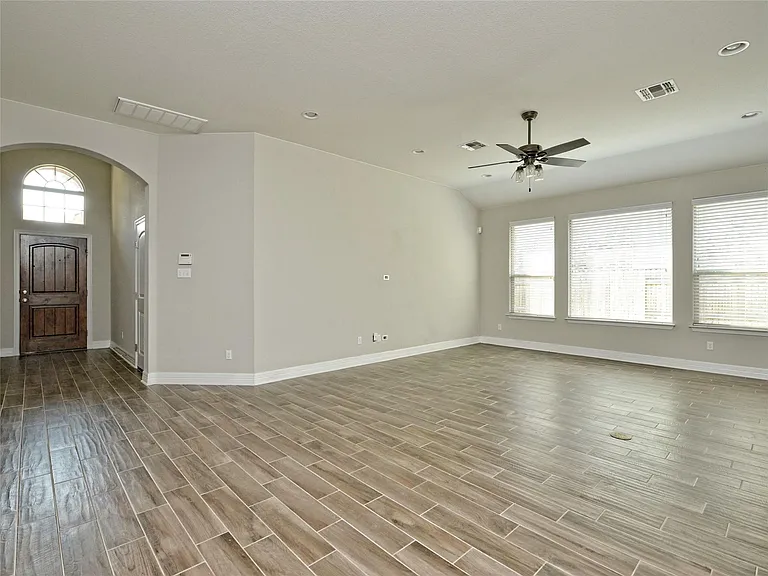 3724 Lunet Ring Way — Photo 4