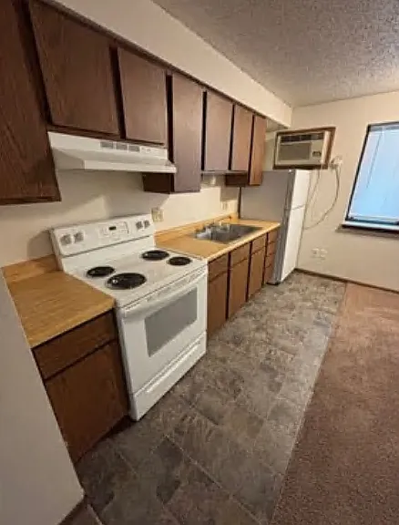 430 S Van Buren St — Photo 14