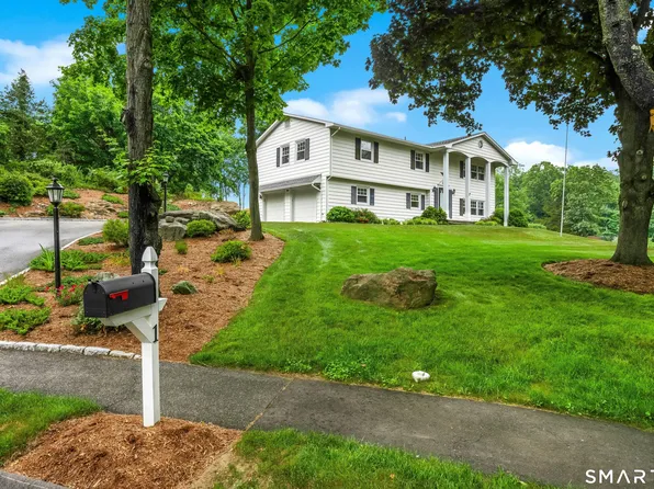 1 Woodchuck Court West, Norwalk, CT 06854