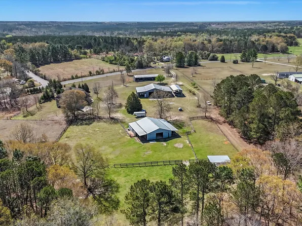 357 Collum Pond Rd, Wagener, SC 29164