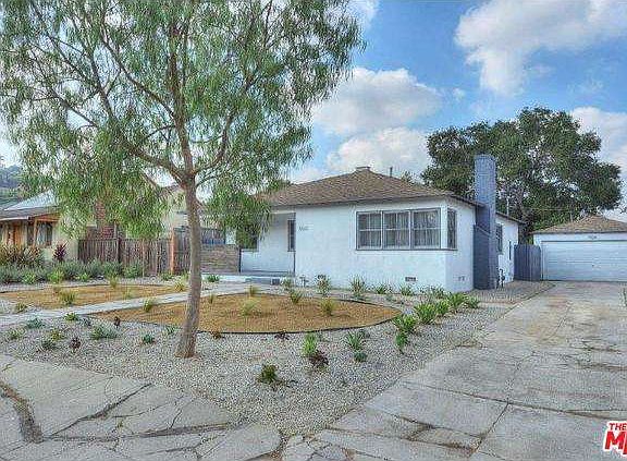 4th image of 3851 S Sycamore Ave