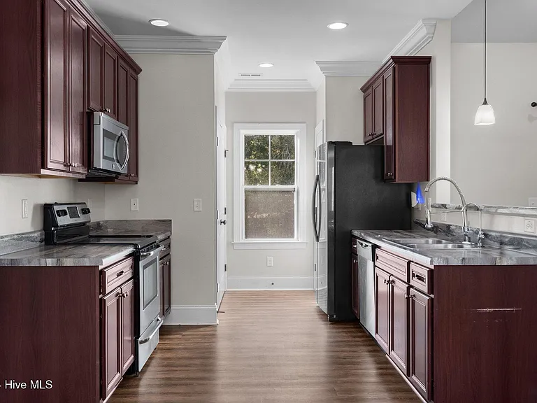 604 Tar Landing Rd — Photo 9