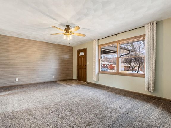 3rd image of 4874 Clearsky Dr