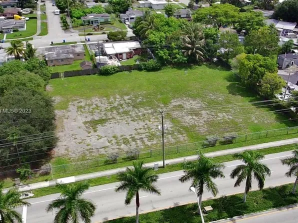 5421 W Hallandale Beach Blvd, Hollywood, FL 33023