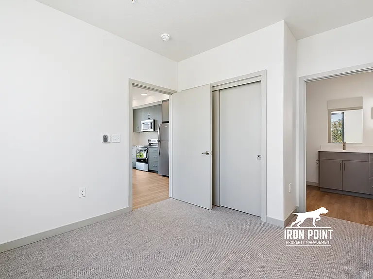 2219 W Kootenai St — Photo 14