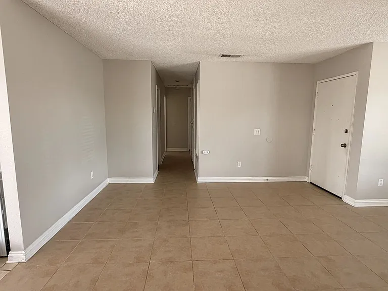 14243 Perham Ct — Photo 6