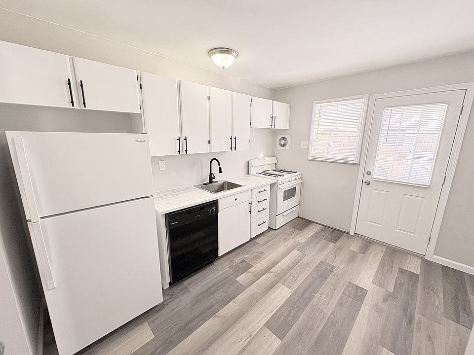 1st image of 287 Saint Eugene Ln