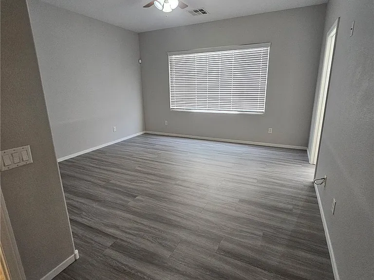 10922 Moonbeam Glow Ln — Photo 13