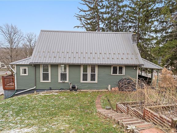 2nd image of 3 Tower Rd