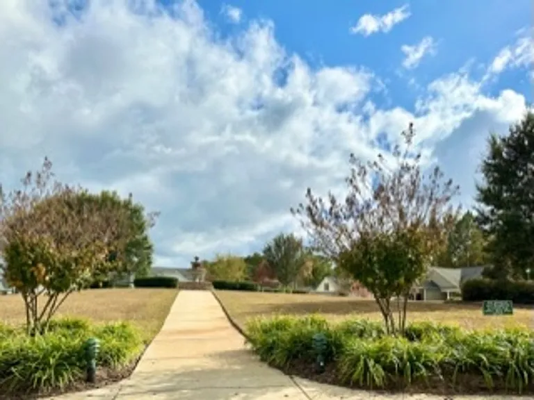 827 Chablis Dr — Photo 27