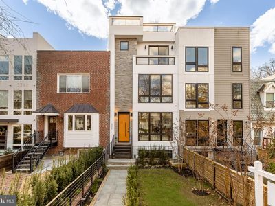 3726 R St NW, Washington, DC, 20007