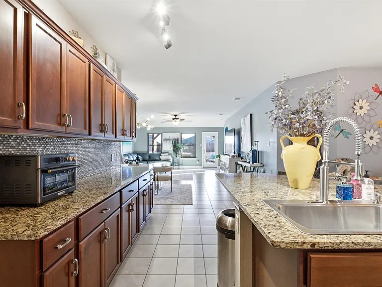1036 Decker Dr — Photo 12